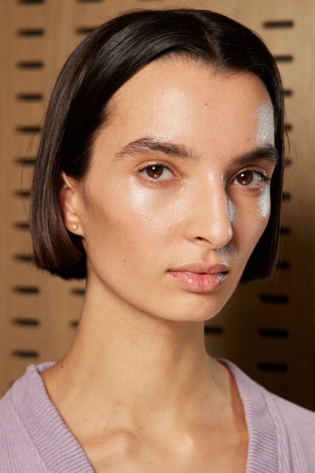 اطلالات جمالية من مجموعة Balmain لخريف 2022 