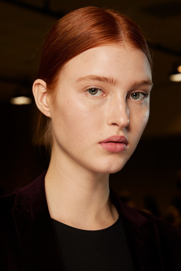 اطلالات جمالية من مجموعة Balmain لخريف 2022 