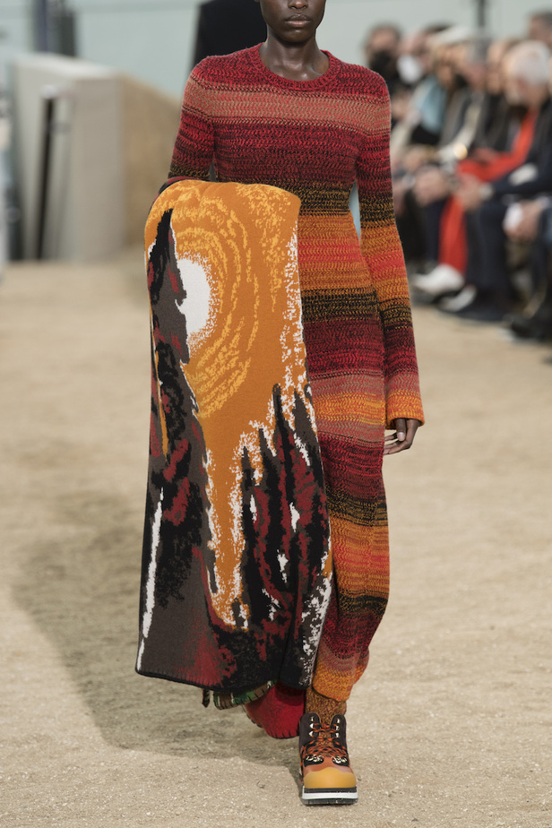 عرض أزياء Chloe لموسم خريف وشتاء 2022-2023 