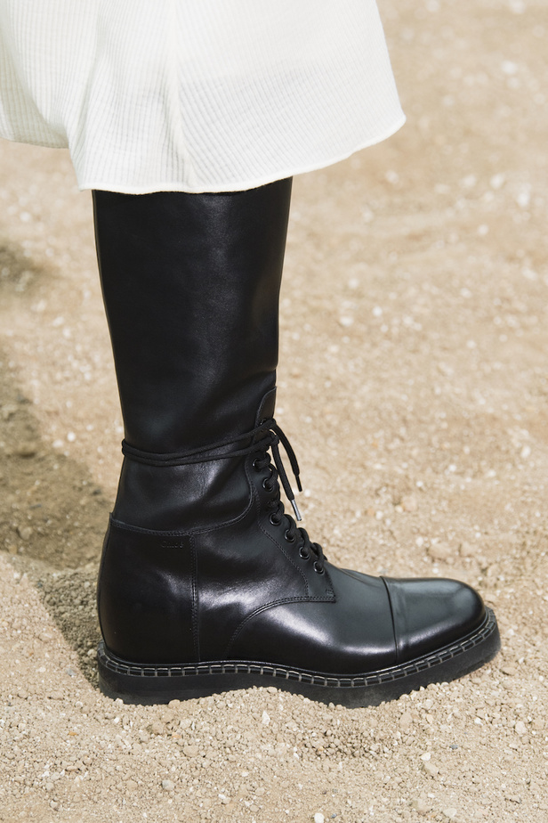 عرض أزياء Chloe لموسم خريف وشتاء 2022-2023 