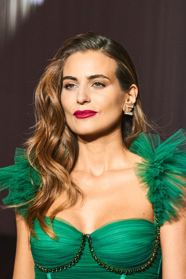 اطلالات جمالية من عرض Elisabetta Franchi للأزياء الجاهزة لخريف 2022