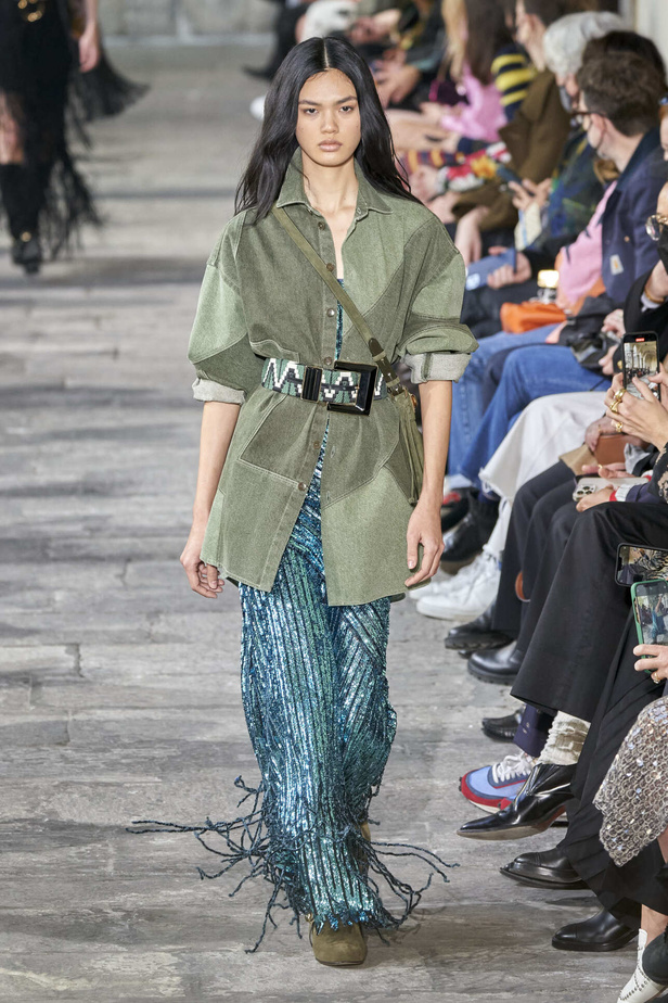 عرض أزياء مجموعة Etro لموسم خريف وشتاء 2022 في ميلانو