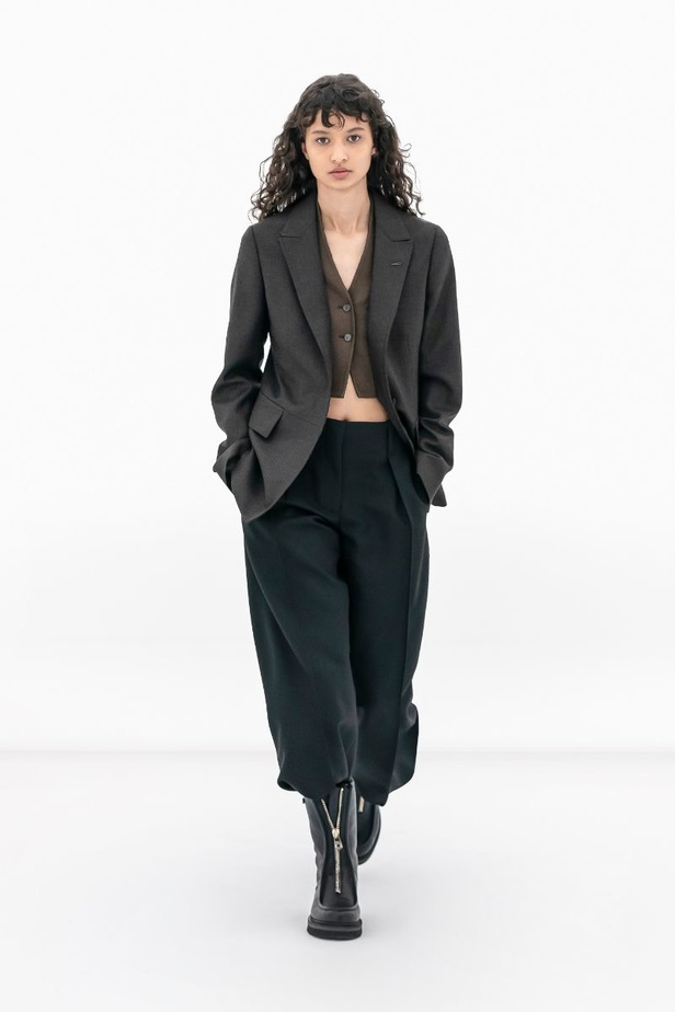  الأزياء العملية هي بطلة مجموعة أزياء Salvatore Ferragamo لخريف 2022