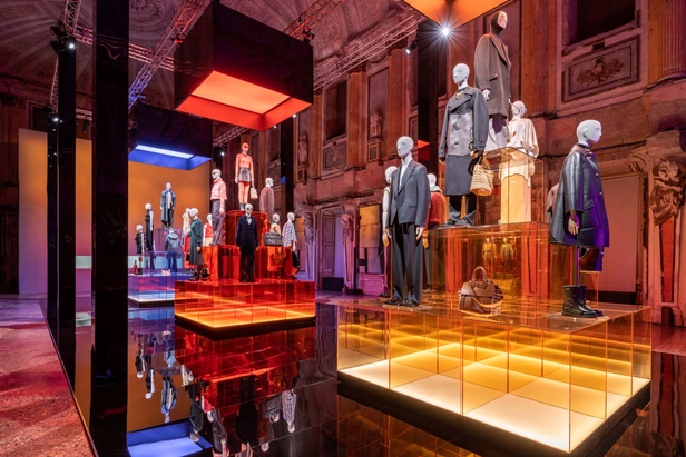  الأزياء العملية هي بطلة مجموعة أزياء Salvatore Ferragamo لخريف 2022