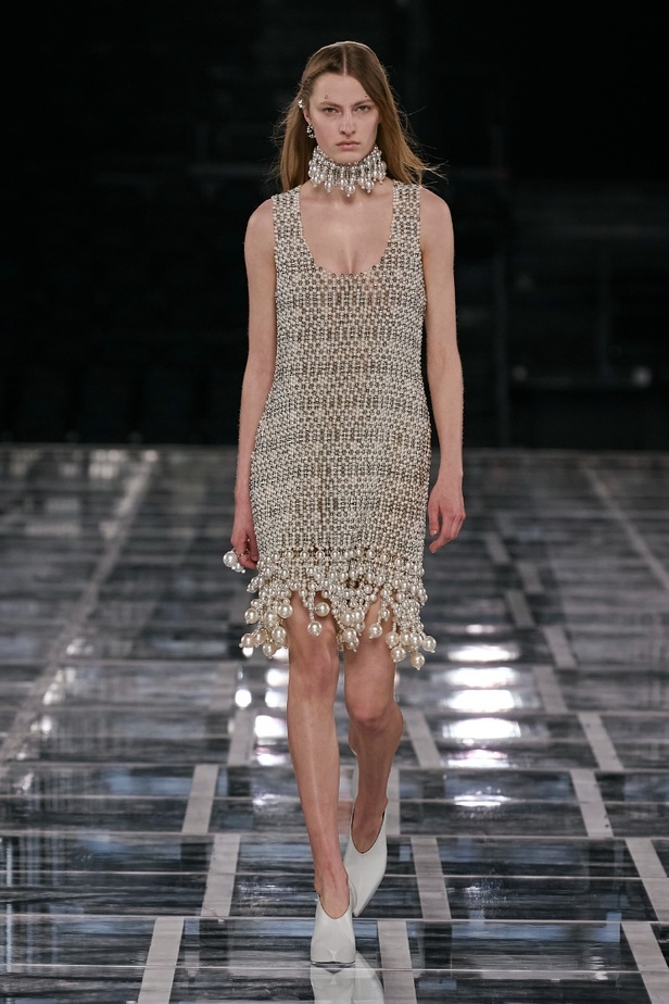 عرض أزياء Givenchy لخريف وشتاء 2022-2023