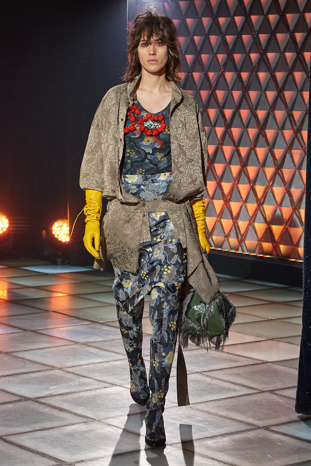 من عرض أزياء Andreas Krönthaler for Vivienne Westwood