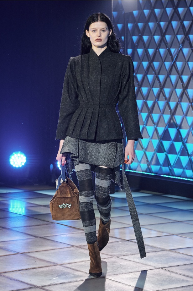 من عرض أزياء Andreas Krönthaler for Vivienne Westwood