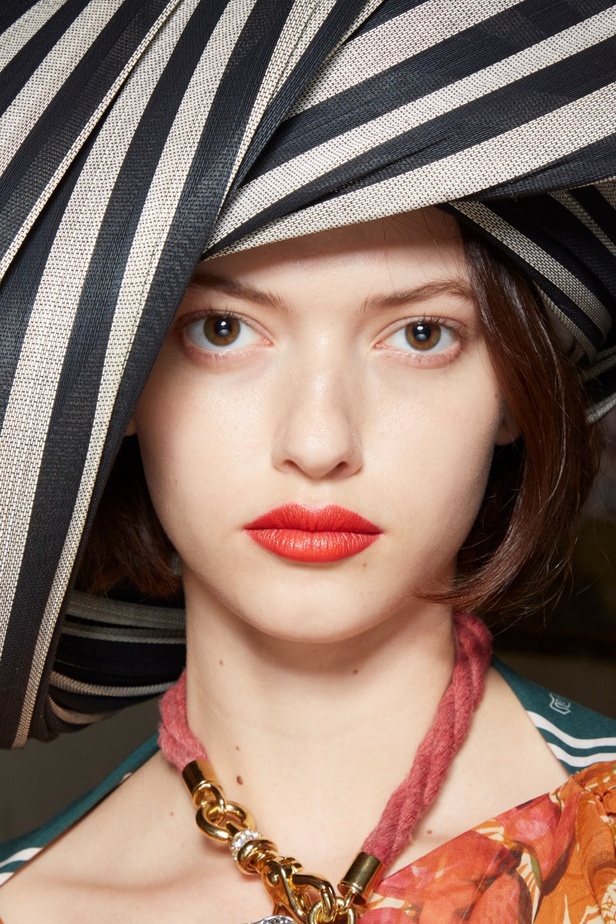 اطلالات جمالية من مجموعة Andreas Krönthaler for Vivienne Westwood