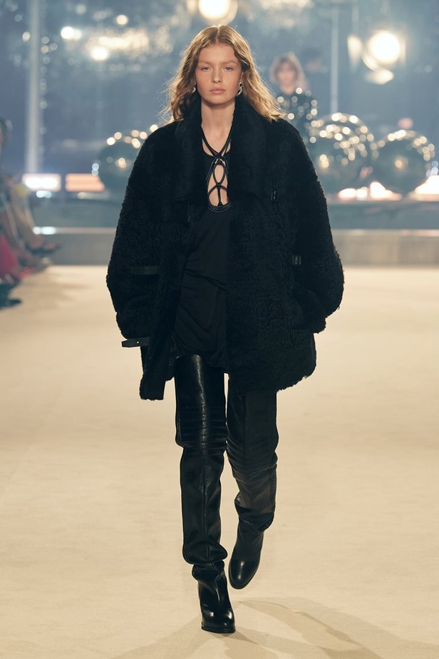 مجموعة Isabel Marant لخريف وشتاء 2022-2023