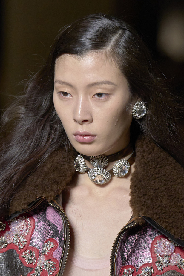 عرض أزياء Miu Miu لموسم خريف 2022