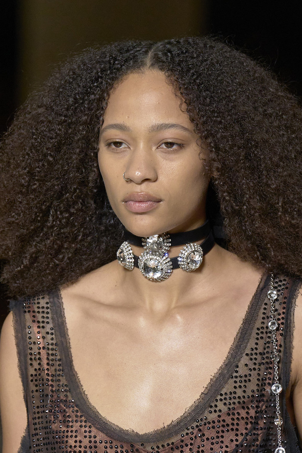 عرض أزياء Miu Miu لموسم خريف 2022