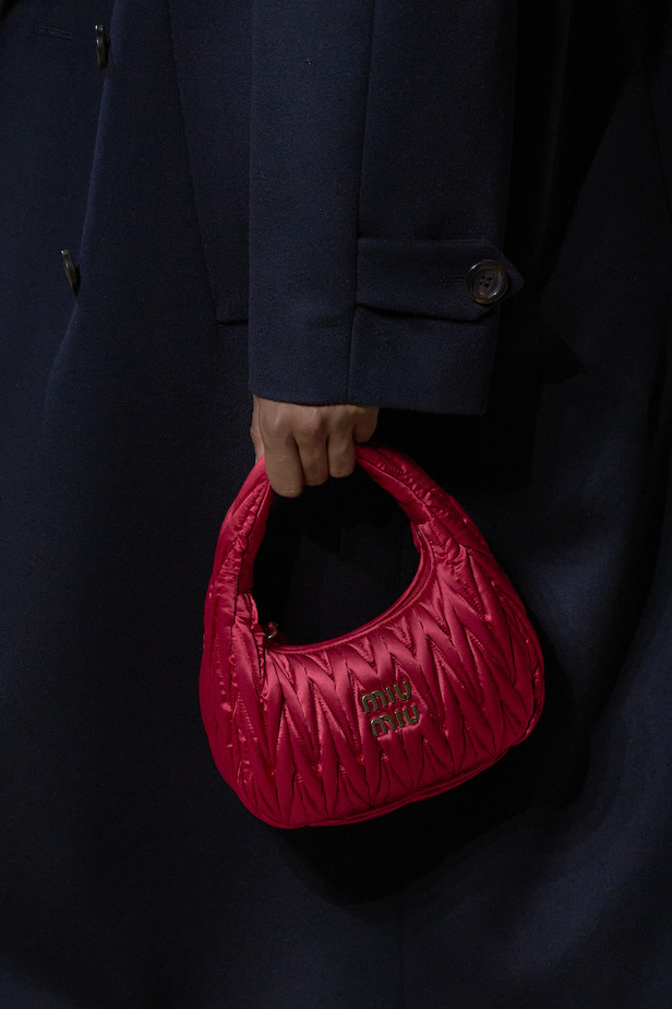 عرض أزياء Miu Miu لموسم خريف 2022