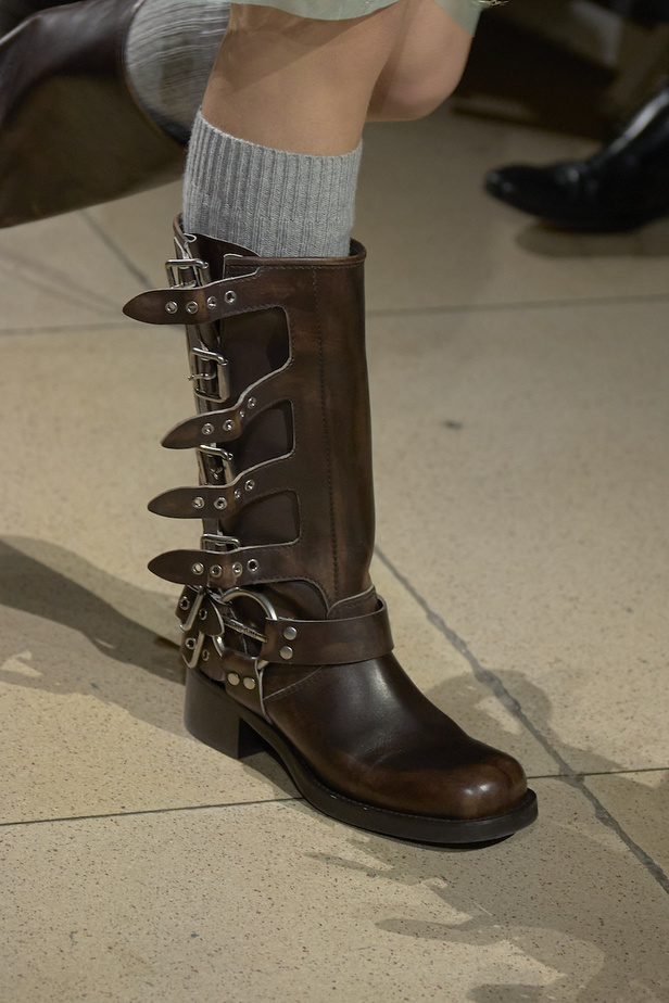 عرض أزياء Miu Miu لموسم خريف 2022