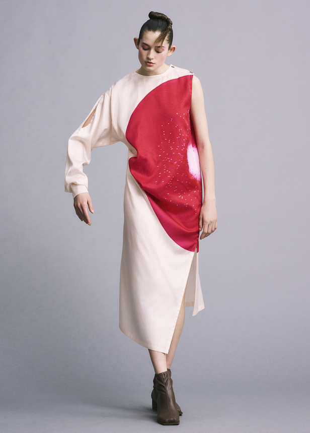 من مجموعة Issey Miyake لموسم خريف 2022