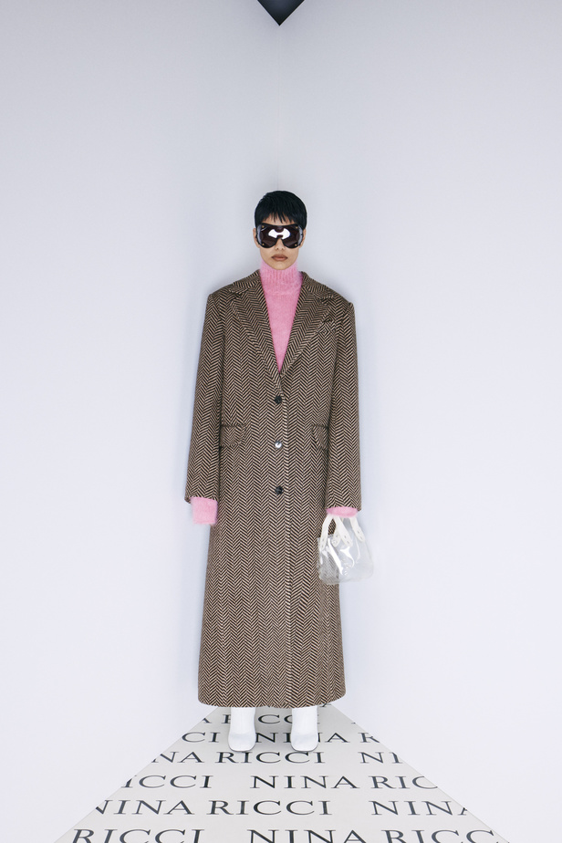 عرض أزياء مجموعة Nicca Ricci لموسم خريف وشتاء 2022 في باريس