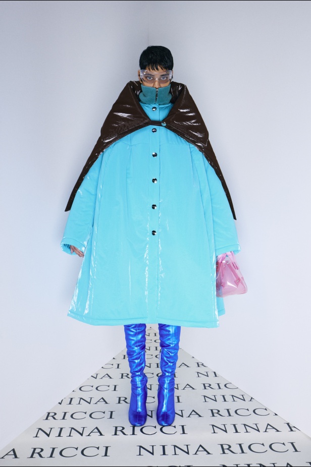 عرض أزياء مجموعة Nicca Ricci لموسم خريف وشتاء 2022 في باريس