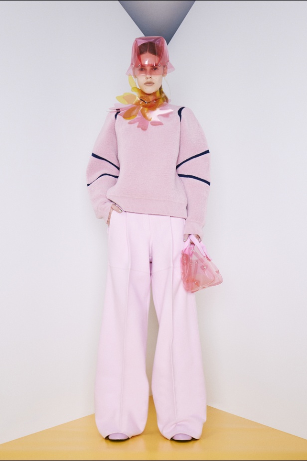 عرض أزياء مجموعة Nicca Ricci لموسم خريف وشتاء 2022 في باريس