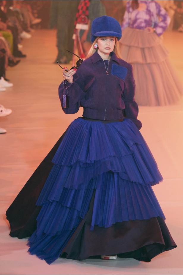 من عرض أزياء Off White لموسم خريف 2022