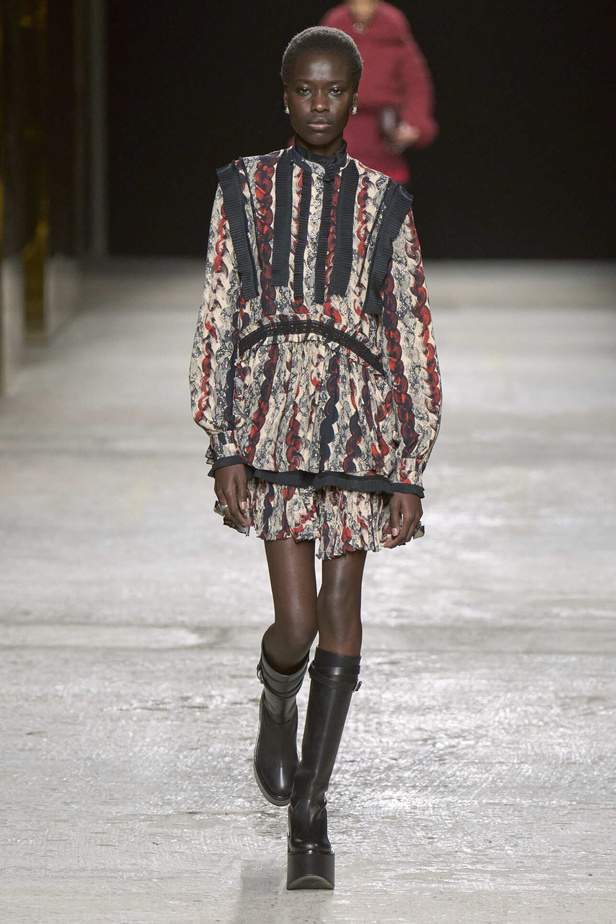 عرض أزياء مجموعة Ports 1961 لموسم خريف وشتاء 2022 في ميلانو