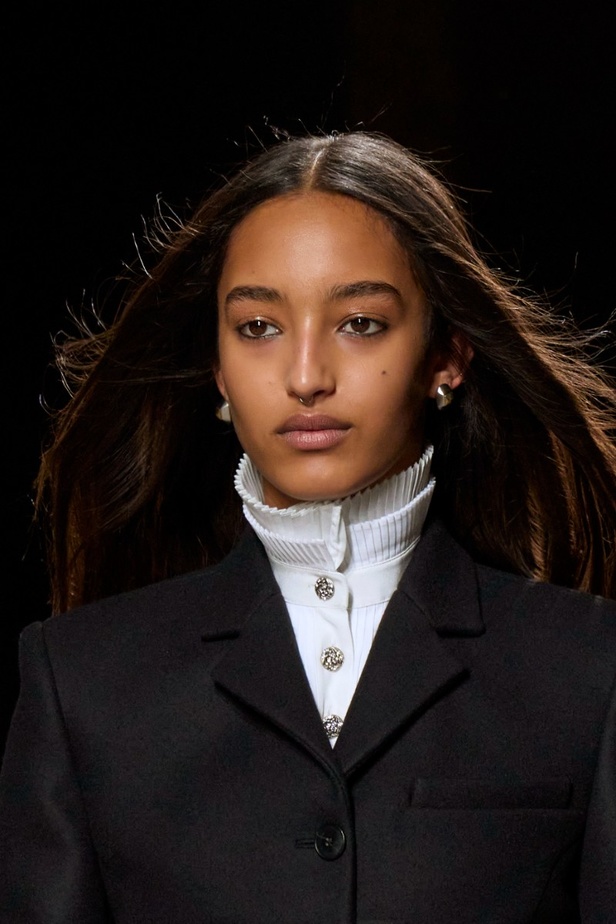 اطلالات جمالية من عرض أزياء مجموعة Ports 1961 لموسم خريف وشتاء 2022 في ميلانو