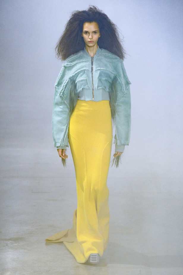 عرض أزياء مجموعة Rick Owens لموسم خريف وشتاء 2022 في باريس