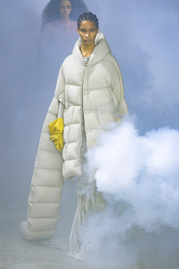 عرض أزياء مجموعة Rick Owens لموسم خريف وشتاء 2022 في باريس