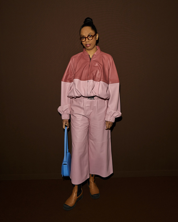 إبداع وابتكار وتميّز في مجموعة دار Loewe في باريس