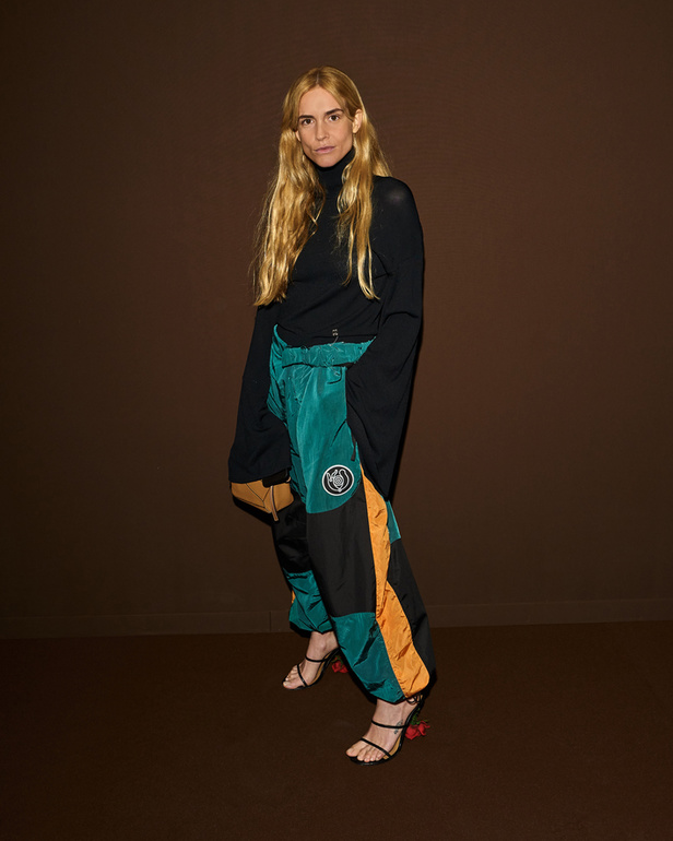 إبداع وابتكار وتميّز في مجموعة دار Loewe في باريس