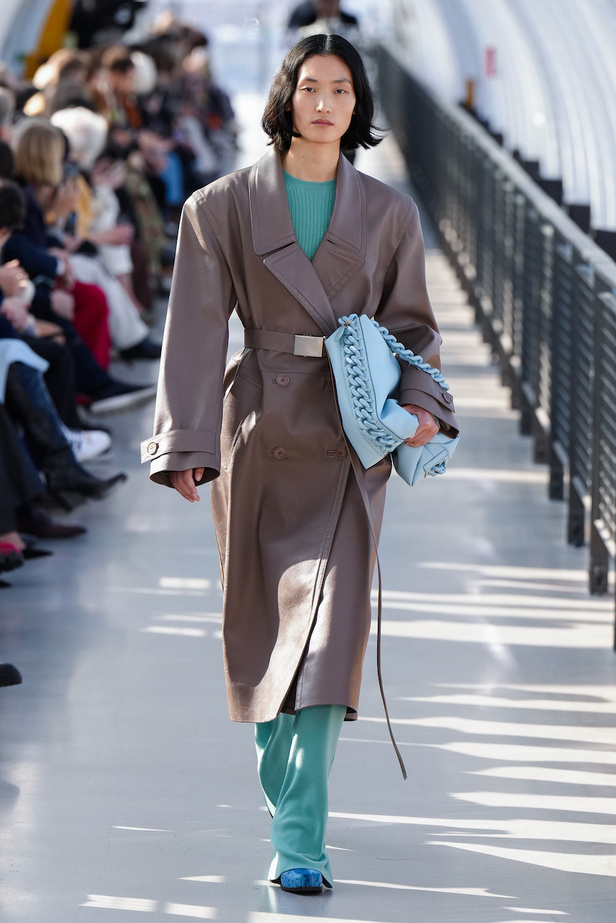 عرض أزياء Stella McCartney لموسم خريف 2022