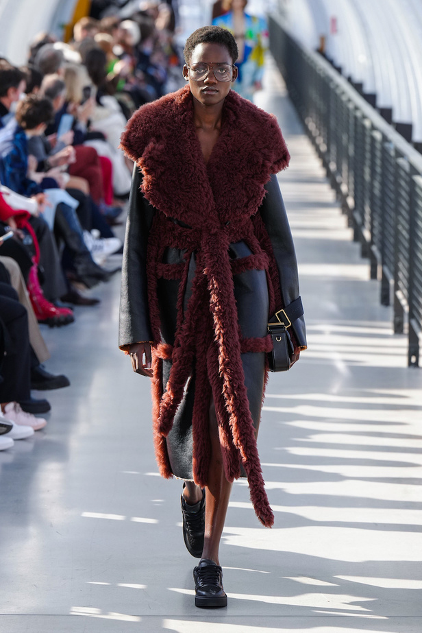 عرض أزياء Stella McCartney لموسم خريف 2022