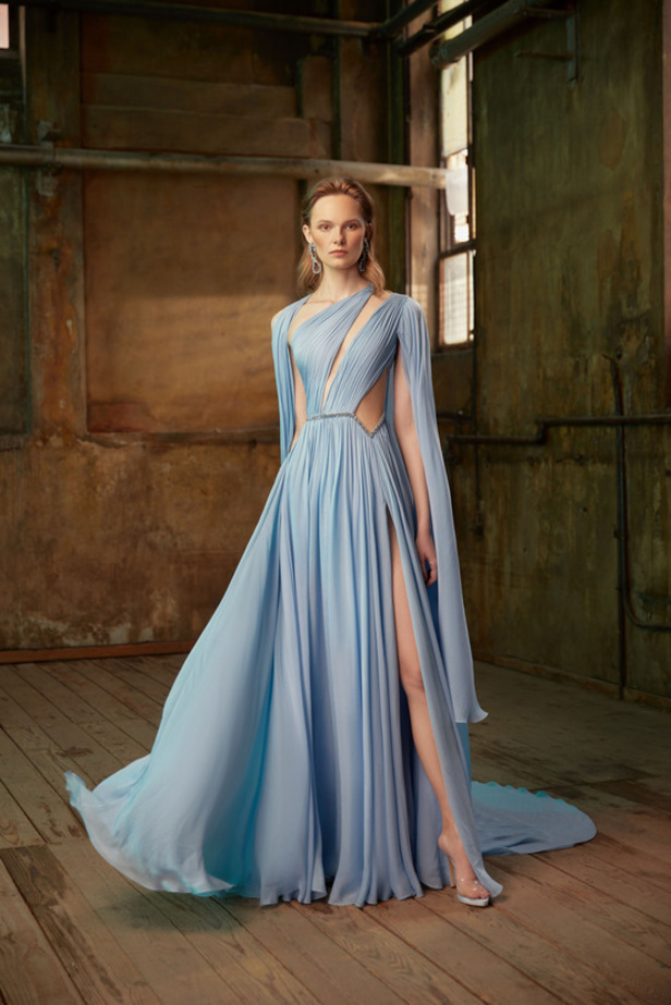 عرض أزياء مجموعة Tony Ward لموسم خريف وشتاء 2022 في باريس