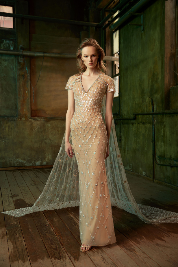 عرض أزياء مجموعة Tony Ward لموسم خريف وشتاء 2022 في باريس