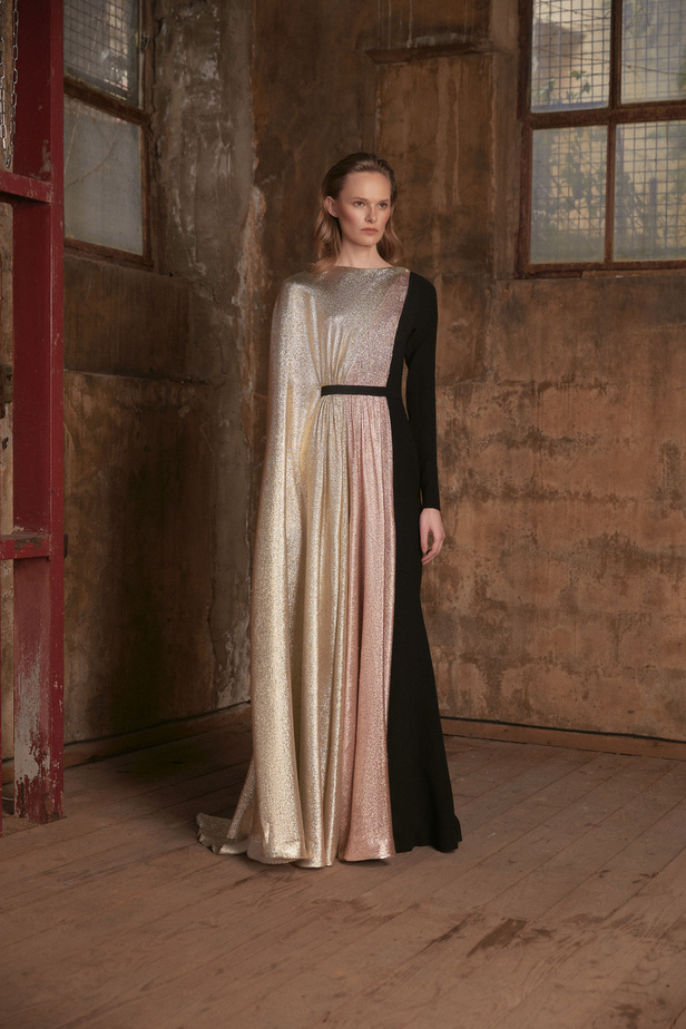 عرض أزياء مجموعة Tony Ward لموسم خريف وشتاء 2022 في باريس