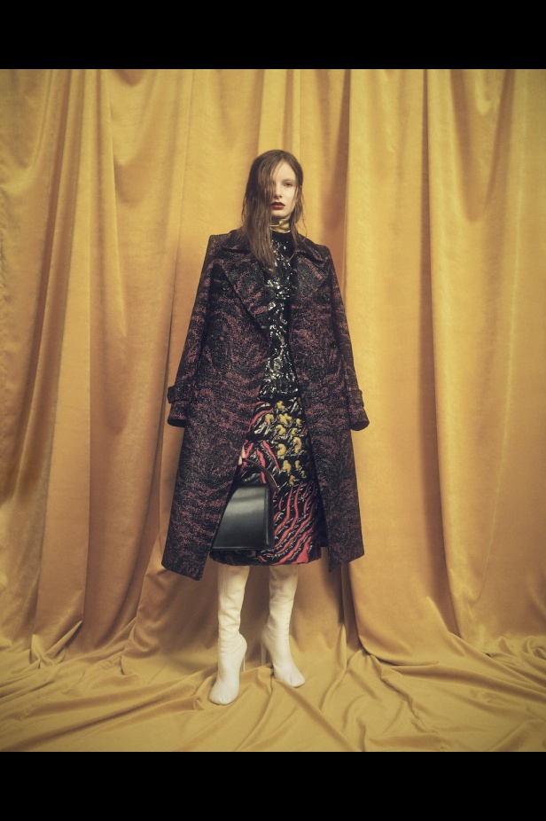 من مجموعة Dries Van Noten لموسم خريف 2022