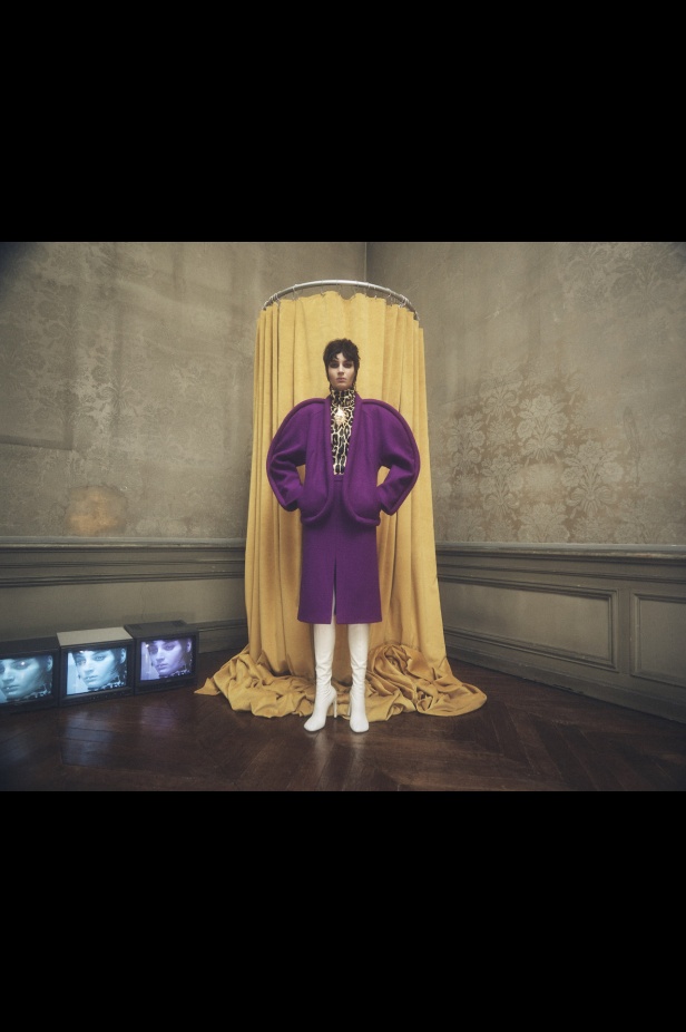 من مجموعة Dries Van Noten لموسم خريف 2022