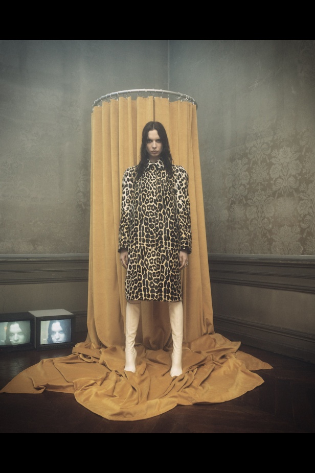 من مجموعة Dries Van Noten لموسم خريف 2022