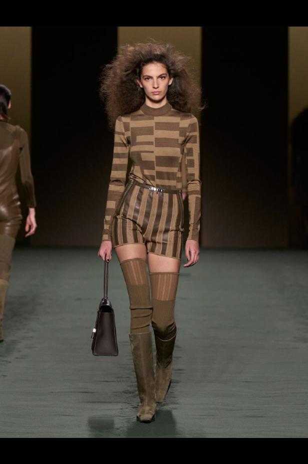 دار هيرميس تحيي موضة التصاميم الرياضية والشبابية في مجموعة خريف وشتاء 2022