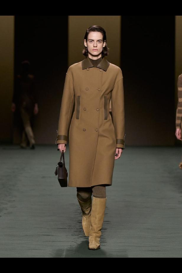 دار هيرميس تحيي موضة التصاميم الرياضية والشبابية في مجموعة خريف وشتاء 2022