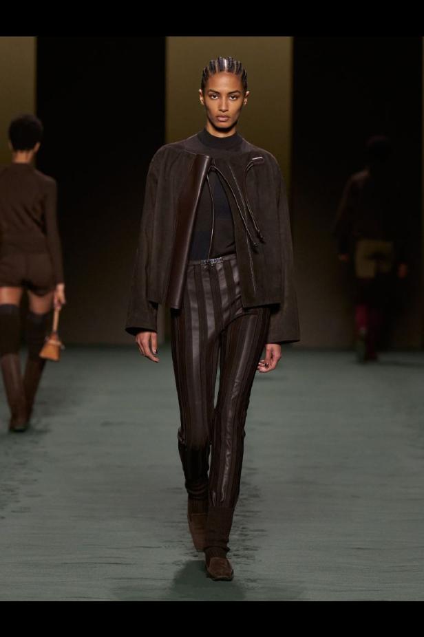 دار هيرميس تحيي موضة التصاميم الرياضية والشبابية في مجموعة خريف وشتاء 2022