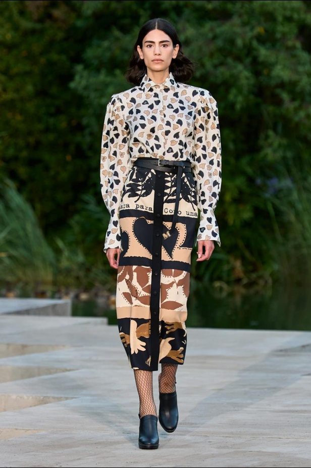 عرض أزياء Max Mara Resort 2023