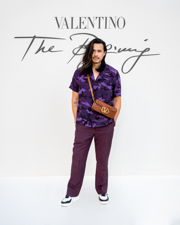 مجموعة Valentino للهوت كوتور 2022 تتخطى التقاليد بقطع عصرية