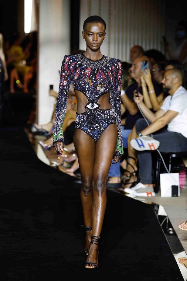 مجموعة زهير مراد للأزياء الراقية لخريف 2022