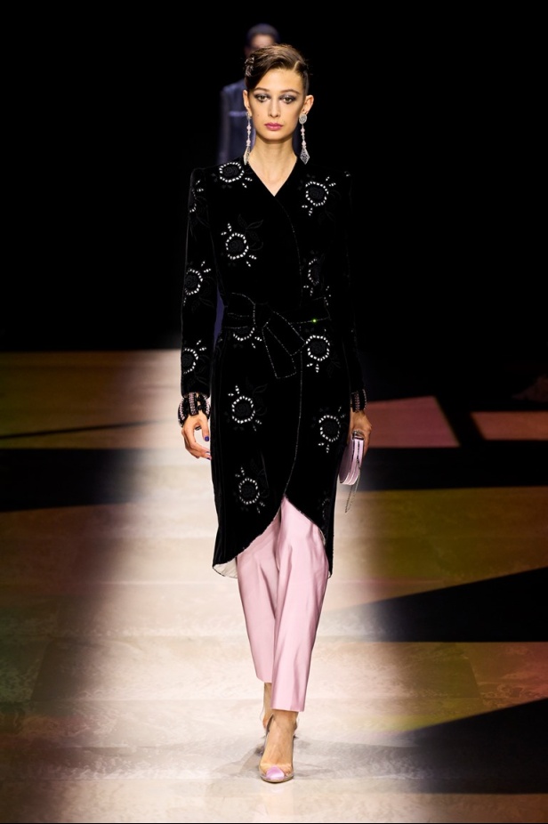 مجموعة Giorgio Armani Privé ملاذ للأحلام والإبداع