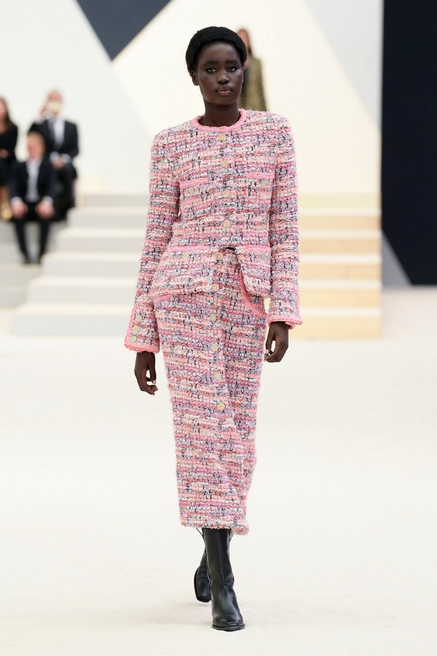 مجموعة CHANEL للأزياء الراقية لخريف وشتاء 2023 