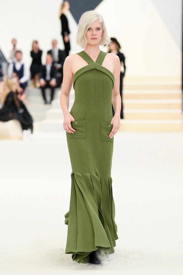 مجموعة CHANEL للأزياء الراقية لخريف وشتاء 2023 