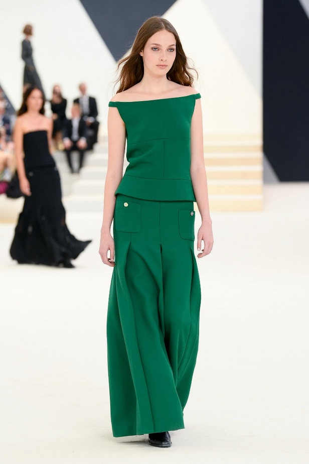 مجموعة CHANEL للأزياء الراقية لخريف وشتاء 2023 