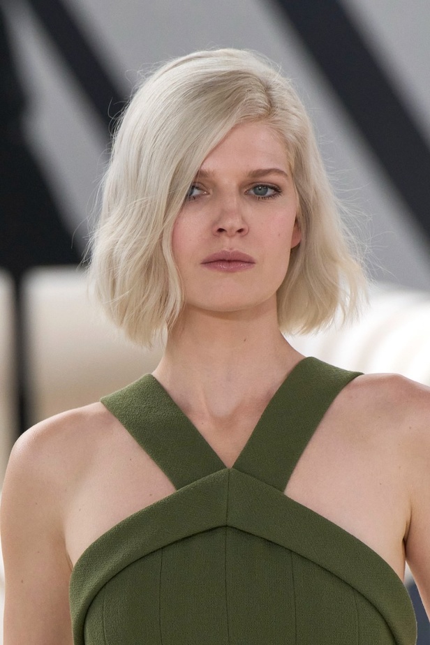 اطلالات جمالية من مجموعة CHANEL للأزياء الراقية لخريف وشتاء 2023