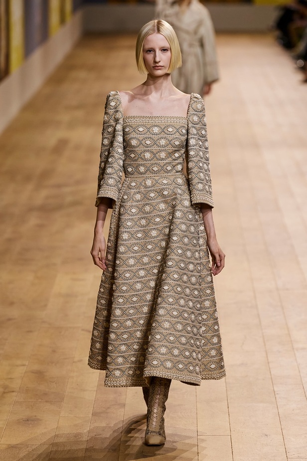 مجموعة Dior للتصاميم الراقية لخريف 2023