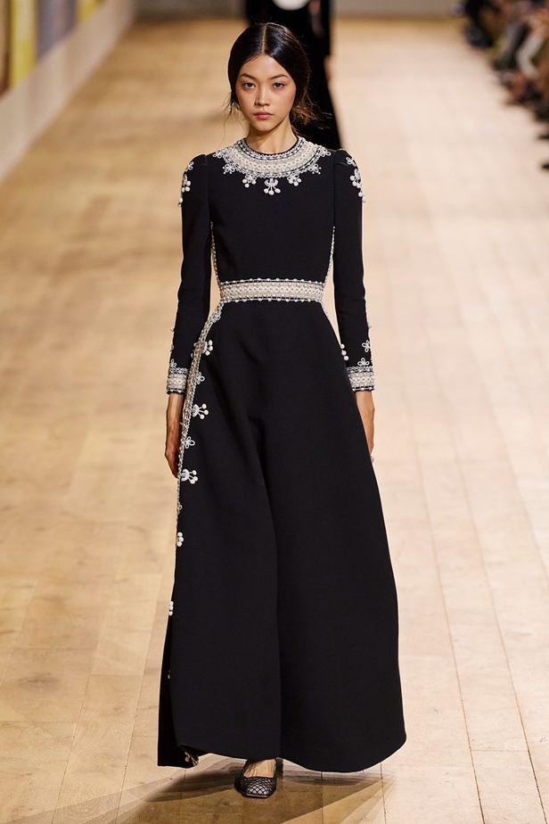 مجموعة Dior للتصاميم الراقية لخريف 2023