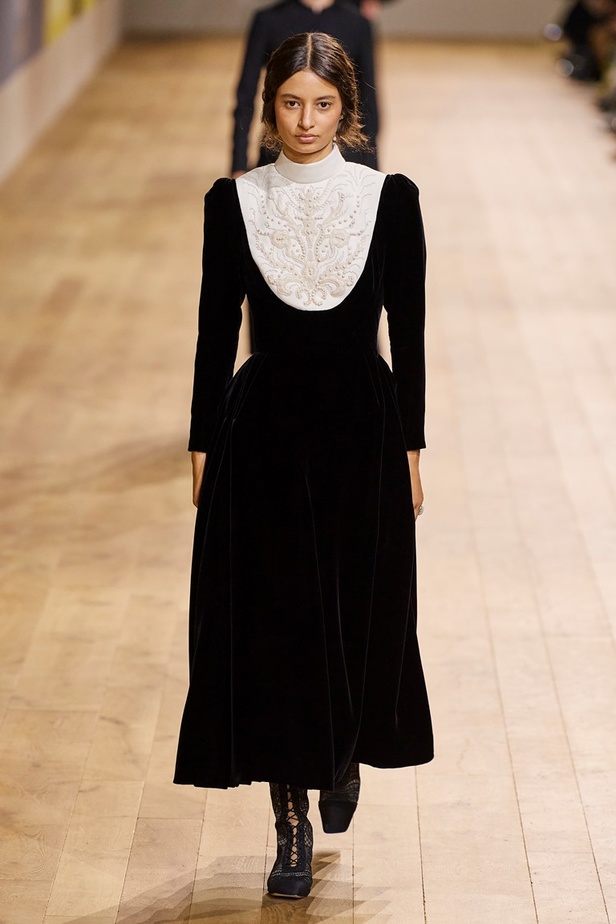 مجموعة Dior للتصاميم الراقية لخريف 2023